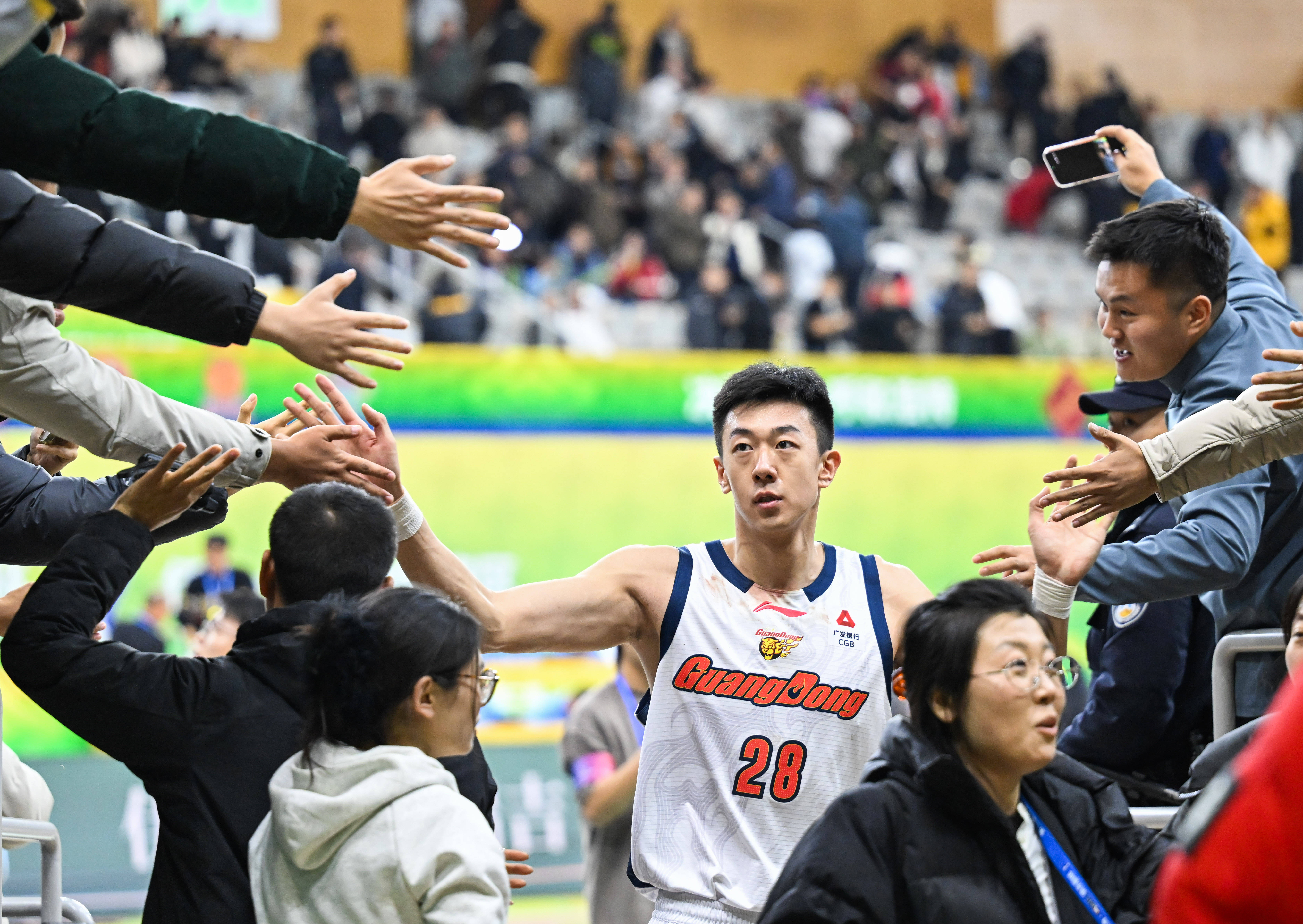 亚博sport-利物浦围绕欧冠完成体检今晚山东泰山备战CBA季后赛，网友：风云突变迈阿密热火集结日外线爆发的简单介绍